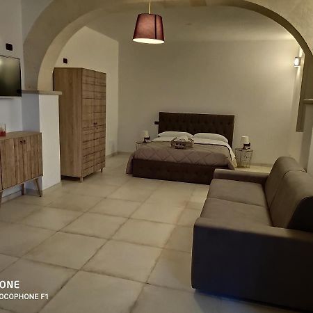Appartamento Suite Santa Teresa Taranto Luaran gambar
