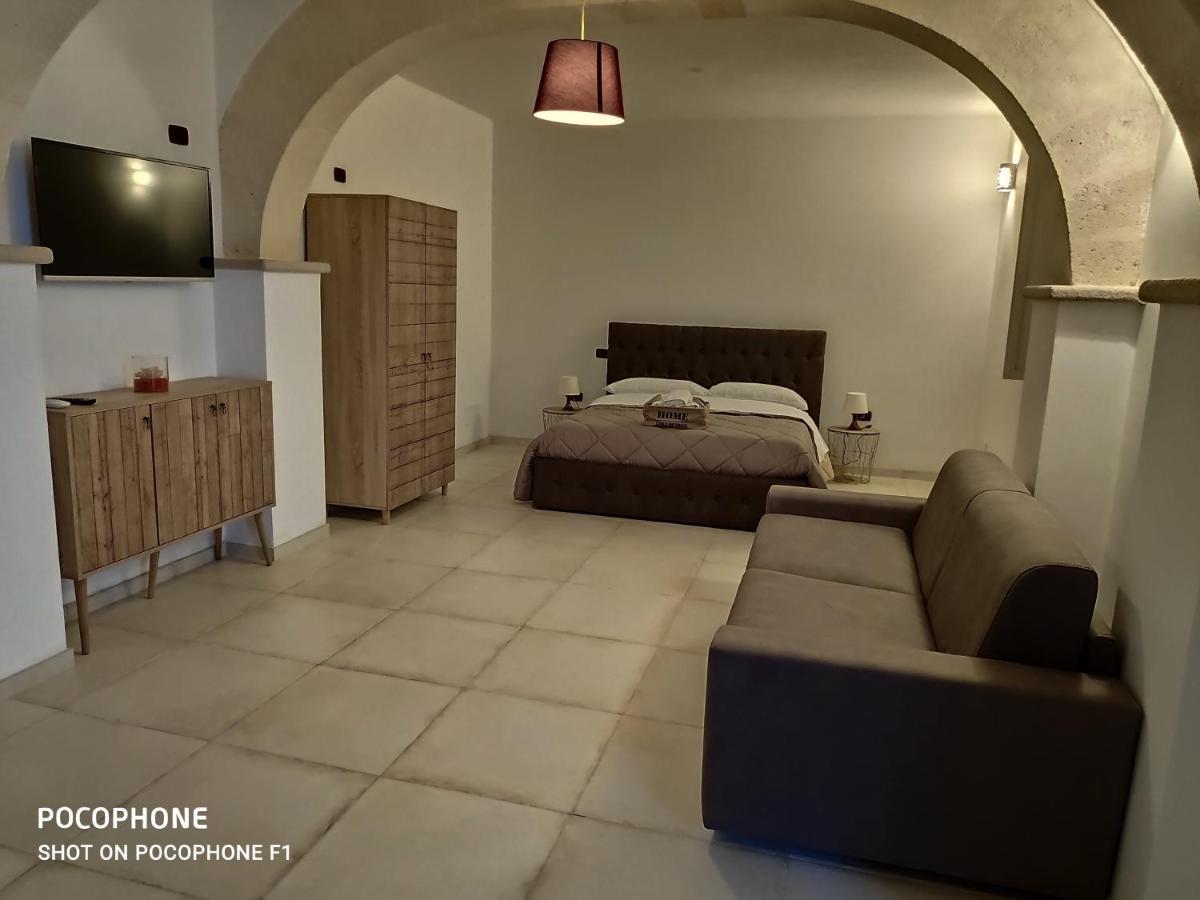 Appartamento Suite Santa Teresa Taranto Luaran gambar